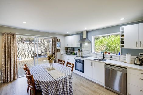 Photo of property in 2 Toop Street, Havelock North, 4130