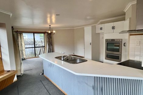 Photo of property in 3 Pahiatua Street, Hokowhitu, Palmerston North, 4410