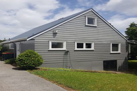 Photo of property in 13 Abbeygate Street, Birkdale, Auckland, 0626