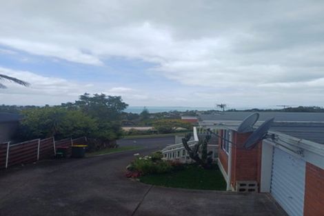 Photo of property in 2/7 Chilton Place, Howick, Auckland, 2014