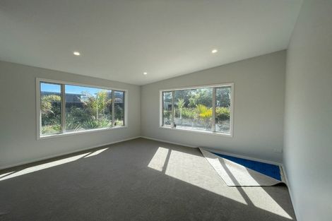 Photo of property in 37 Pohutukawa Drive, Eskdale, Napier, 4182