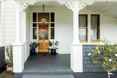 Photo of property in 14 Osier Road, Greenmeadows, Napier, 4112