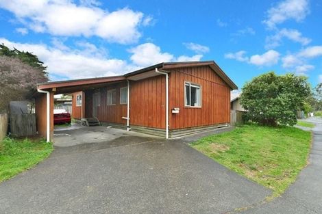 Photo of property in 55a Springs Road, Parakai, 0830