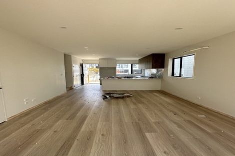 Photo of property in 49 Survila Street, Papakura, 2110