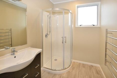 Photo of property in 56 Brian Crescent, Stanmore Bay, Whangaparaoa, 0932