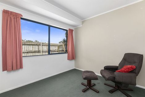 Photo of property in 11 Checketts Place, Papamoa Beach, Papamoa, 3118