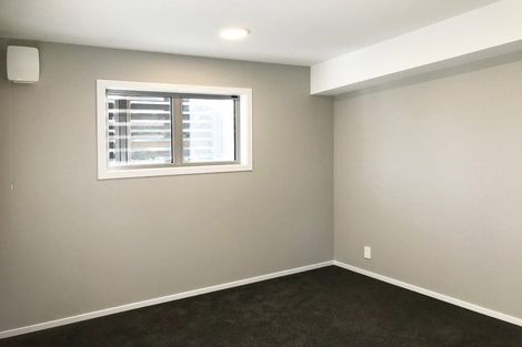 Photo of property in 3/14 Atkinson Street, Newlands, Wellington, 6037