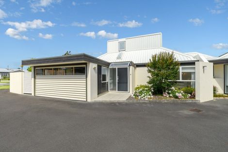 Photo of property in 4/24 Fifth Avenue, Tauranga, 3110