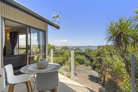 Photo of property in 3/22 Mariposa Crescent, Birkenhead, Auckland, 0626