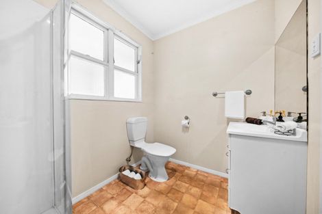 Photo of property in 79 Victoria Street, Carterton, 5713