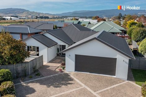 Photo of property in 24 William James Close, Mosgiel, 9024