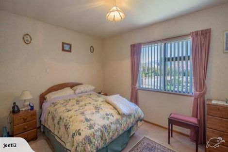 Photo of property in 15 Westmoreland Place, Cromwell, 9310