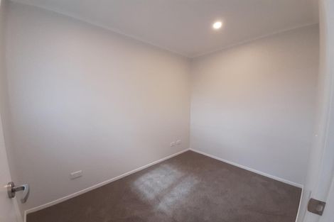 Photo of property in 16 Jane Maree Road, Kumeu, 0810