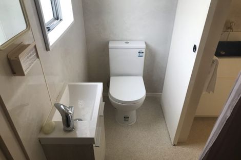 Photo of property in 3 Shepherds Road, Papakura, 2110