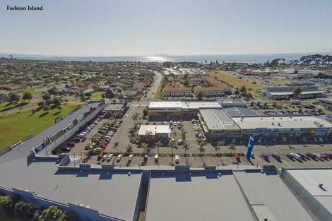 Photo of property in 23 Hugo Way, Papamoa Beach, Papamoa, 3118