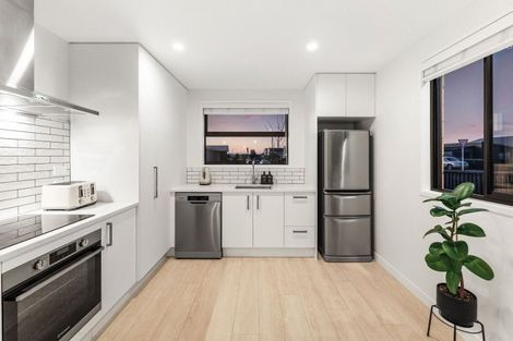 Photo of property in 1 Chrysler Street, Papamoa, 3118