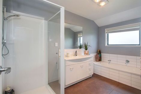 Photo of property in 27a Royal Doulton Drive, Pukekohe, 2677