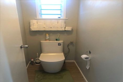 Photo of property in 1 Rosalind Road, Glenfield, Auckland, 0629