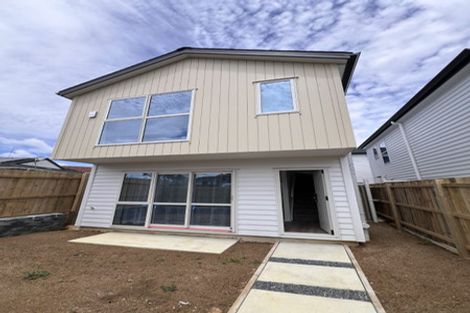 Photo of property in 9 Sheralee Place, Bucklands Beach, Auckland, 2014