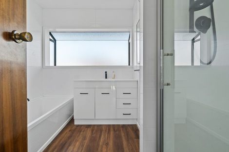 Photo of property in 80 Lawrence Crescent, Hillpark, Auckland, 2102