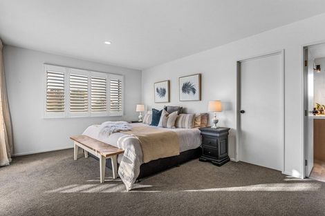 Photo of property in 100 Gardiners Road, Harewood, Christchurch, 8051