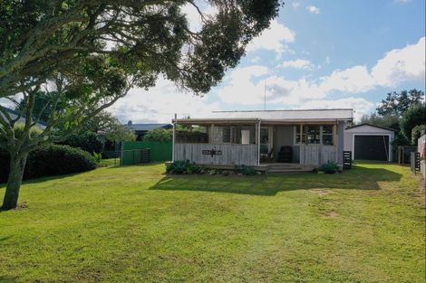 Photo of property in 224 Tui Road, Whangamata, 3620
