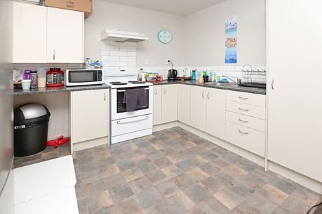 Photo of property in 31 Corsair Crescent, Mangere, Auckland, 2022