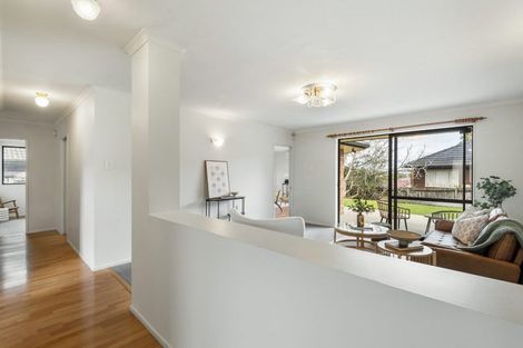 Photo of property in 29 Hugh Green Drive, Pinehill, Auckland, 0632