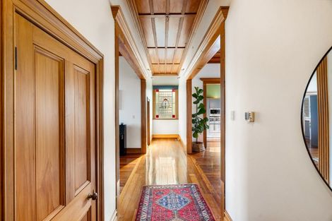 Photo of property in 6 Thompson Road, Bluff Hill, Napier, 4110