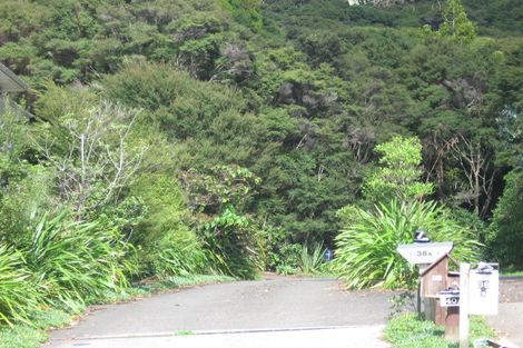 Photo of property in 38b Staincross Street, Green Bay, Auckland, 0604