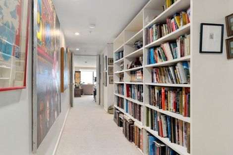 Photo of property in 1/318 Oriental Parade, Oriental Bay, Wellington, 6011