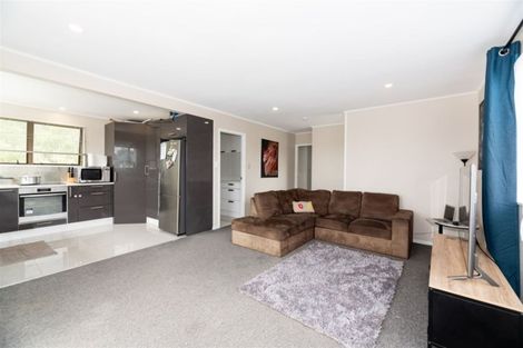 Photo of property in 33 Danube Lane, Glen Eden, Auckland, 0602