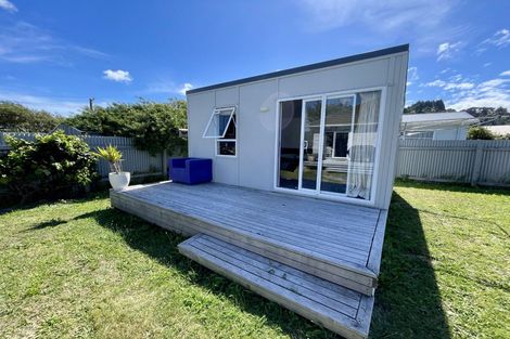 Photo of property in 17 Reynolds Street, Taita, Lower Hutt, 5011