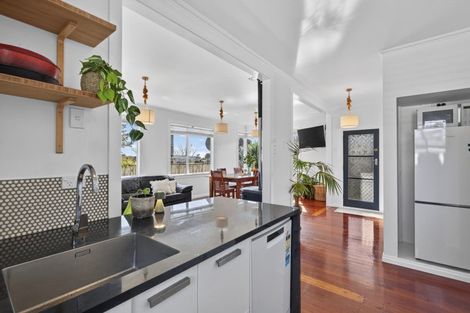 Photo of property in 14 Carthew Street, Okato, 4335