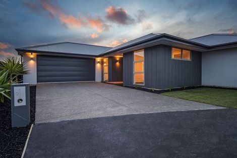 Photo of property in 9 Timara Crescent, Marshland, Christchurch, 8083
