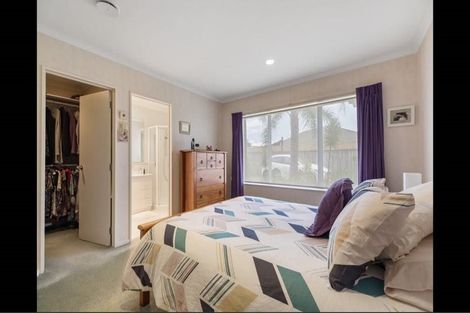 Photo of property in 34 Blackwood Drive, Wattle Downs, Auckland, 2103