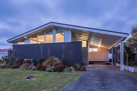 Photo of property in 2 Cranwell Street, Churton Park, Wellington, 6037