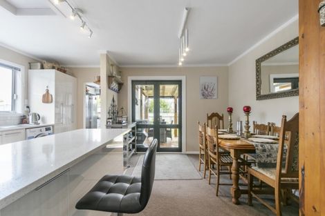 Photo of property in 261 Naenae Road, Naenae, Lower Hutt, 5011