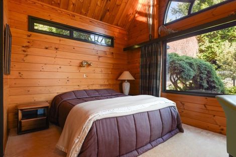 Photo of property in 20 Tupara Crescent, Kawaha Point, Rotorua, 3010