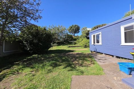 Photo of property in 24 Alexander Road, Raumati Beach, Paraparaumu, 5032