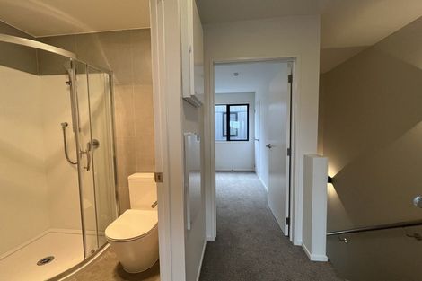 Photo of property in 2/35 Crawford Avenue, Mangere Bridge, Auckland, 2022