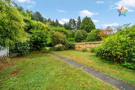 Photo of property in 106 Hine Road, Wainuiomata, Lower Hutt, 5014