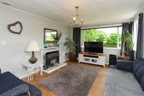 Photo of property in 6 Bennett Street, Waipawa, 4210