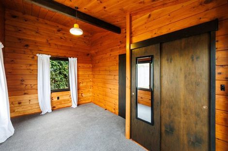 Photo of property in 5 Fernwood Place, Fitzherbert, Palmerston North, 4410