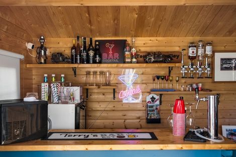 Photo of property in 1/24 Toroa Street, Torbay, Auckland, 0630