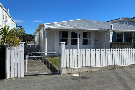 Photo of property in 23 Trent Street, Island Bay, Wellington, 6023