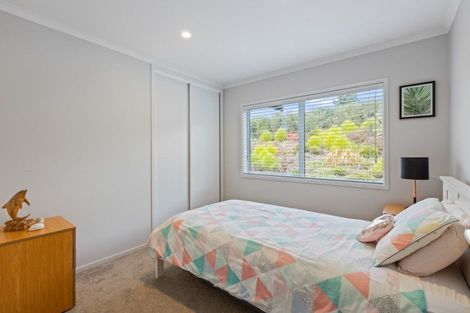 Photo of property in 60 Roberts Road, Matakatia, Whangaparaoa, 0930