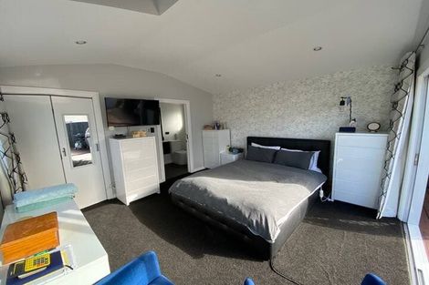 Photo of property in 10 Plunket Avenue, Petone, Lower Hutt, 5012