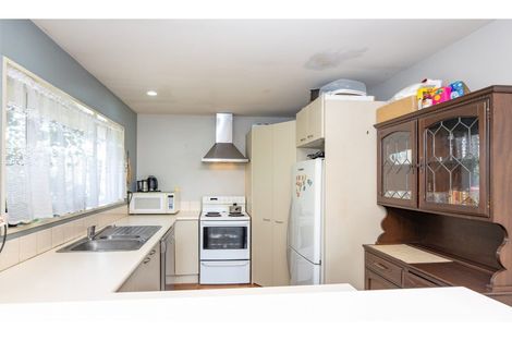 Photo of property in 142c Wainoni Road, Avondale, Christchurch, 8061