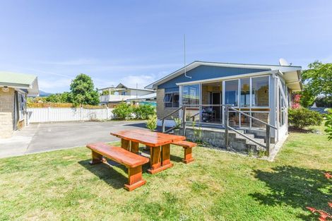 Photo of property in 48 Waimea West Road, Brightwater, 7022